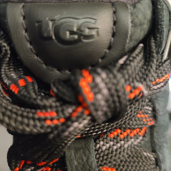 UGG LAKESIDER ANKLE BOOTS - Picture 4 of 10